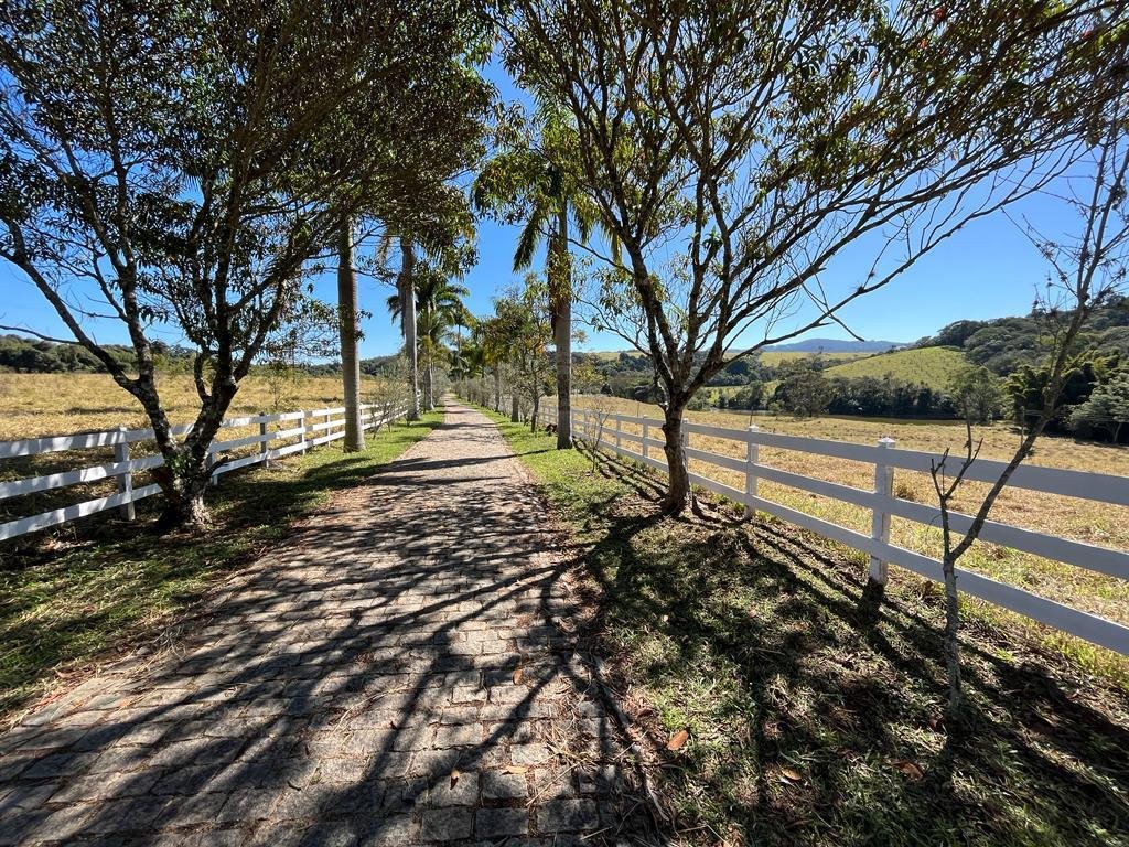 WhatsApp Image 2025-09-23 at 21.59.29